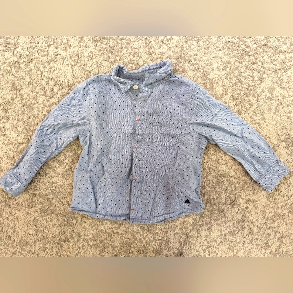 2/$22. Boys button up shirt. Spots. Hidden buttons. Zara Baby. 18-24 months.